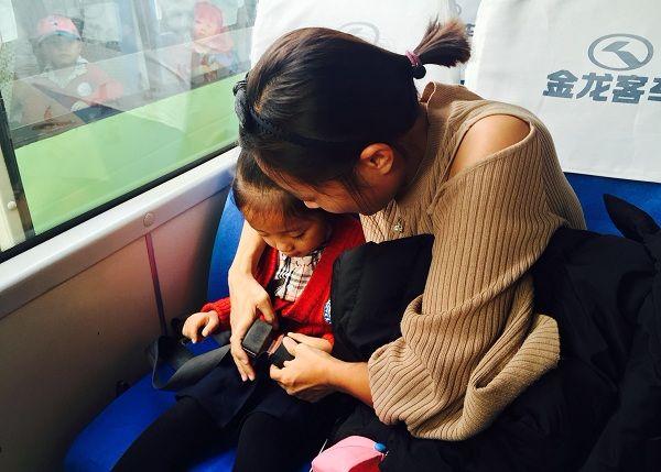 全职妈妈全年无休，说多了都是泪，请给予她们善意的理解