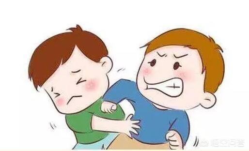 孩子在上幼儿园，回来脸上和身上都被抓伤了，该不该计较？该怎么办？