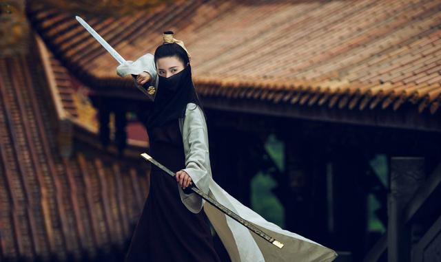 姐弟情谊有多深?网友:有弟弟的姐姐都是武林高手!