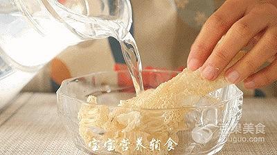 丁香鱼南瓜菌菇汤-宝宝辅食