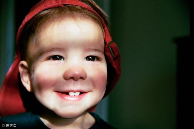 父母注意：孩子若有这4大坏习惯，长大后会越来越丑的！