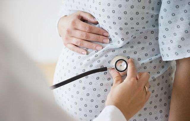 孕育8个月的胎宝就这样没了，让妈妈难以接受原因，竟是因为洗澡