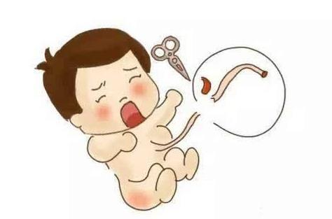 宝宝的这个东西别着急扔，关键时刻能“救命”，很多家长不知道