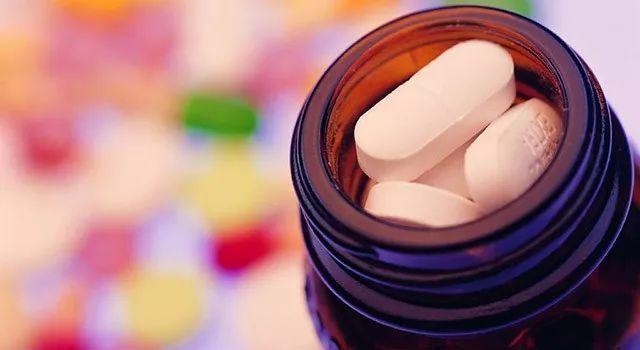 店员经典培训教材：三类特殊人群如何使用抗生素