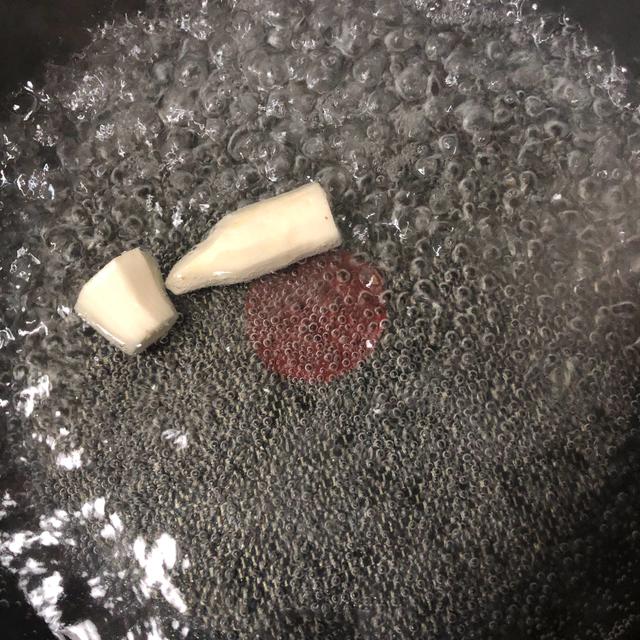 新手妈妈做的第一道辅食，南瓜茭白小米粥，90分！