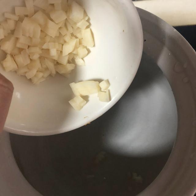 新手妈妈做的第一道辅食，南瓜茭白小米粥，90分！
