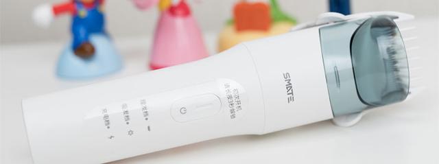 连隔壁托尼老师都搞不定的熊孩子 这次交给须眉儿童电动理发器吧