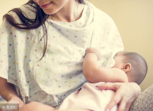 母乳喂养的母亲花5年走出丧子之痛，讲述新生儿如何因饥饿而去世