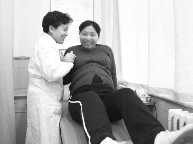 年轻孕妇怀上5胞胎，准备减胎时，却发现一个意外惊喜！