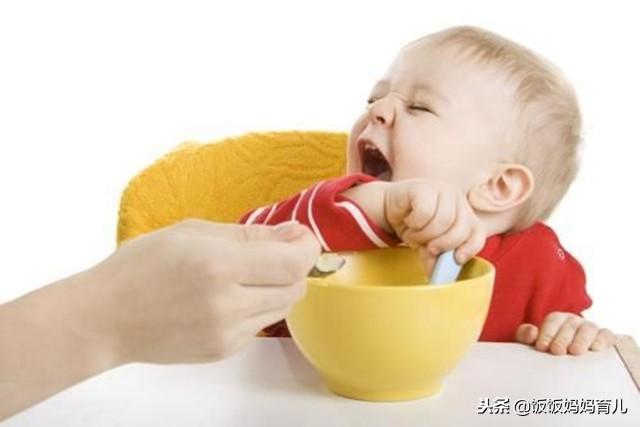 宝宝满6月后辅食该怎么添加？满满的干货，新手爸妈速收！