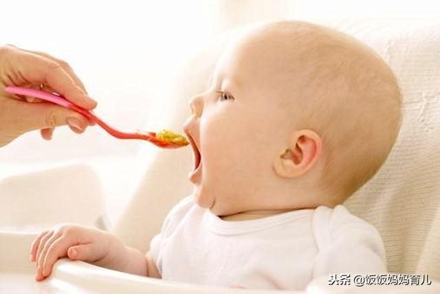 6个月宝宝辅食可以吃什么？这些辅食营养易吸收，宝宝爱不释手