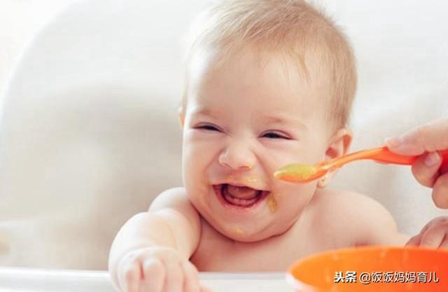 如何喂宝宝吃辅食？找对方法喂养其实很简单，并附上食谱宝妈收好
