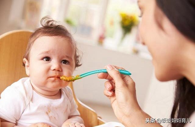 如何喂宝宝吃辅食？找对方法喂养其实很简单，并附上食谱宝妈收好
