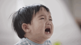 宝宝这些动作都是在说“妈妈，我爱你”，把成长的节奏交给孩子吧