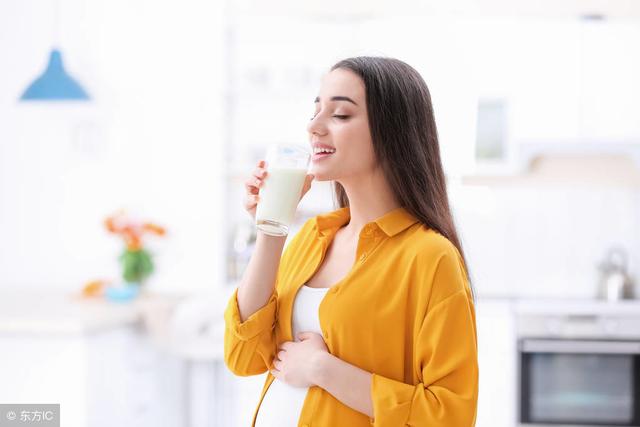 孕期妈妈坚持喝牛奶有啥好处？这3大好处很明显，为母胎营养助力