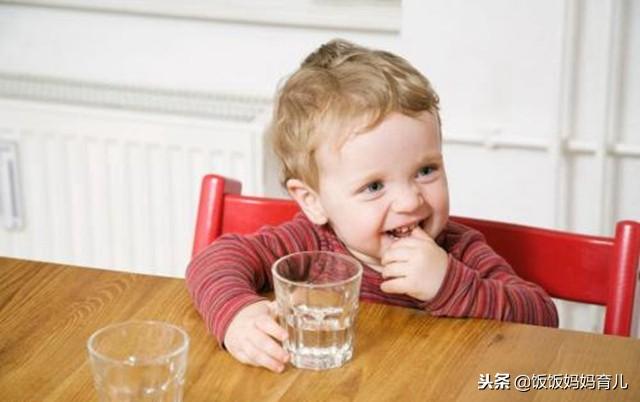 天冷，这道简单快手的营养辅食宝妈绝别错过，宝宝常吃身体更强壮