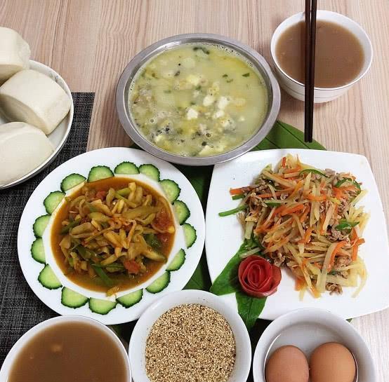 婆婆为省“月子餐钱”，去月子中心工作2个月，回来后成果明显