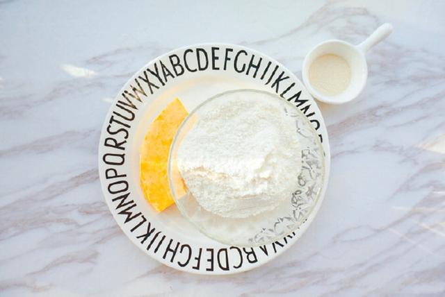 亲手给宝宝做辅食，美味安全放心，南瓜发糕的简易制作方法！