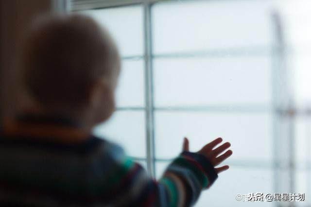 1个父亲3个自闭症娃：有些人光是活着就已经竭尽全力了