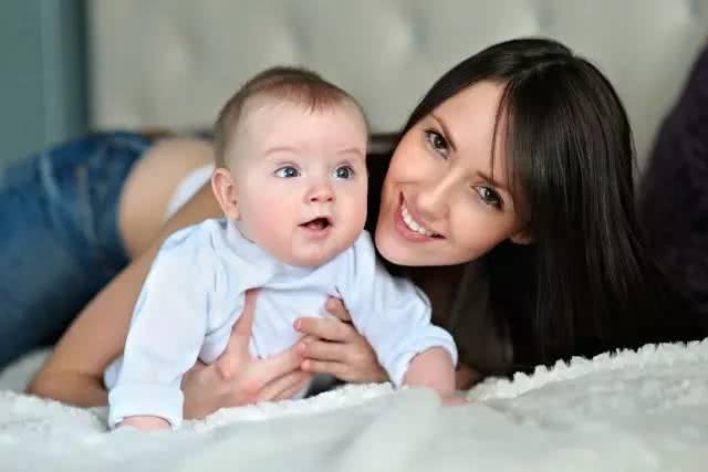 孕期有这三个现象，产后母乳往往会很多，不愁娃没奶吃