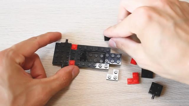 斯巴鲁-翼豹玩具车模型，用乐高积木组装的方法很简单（图解）