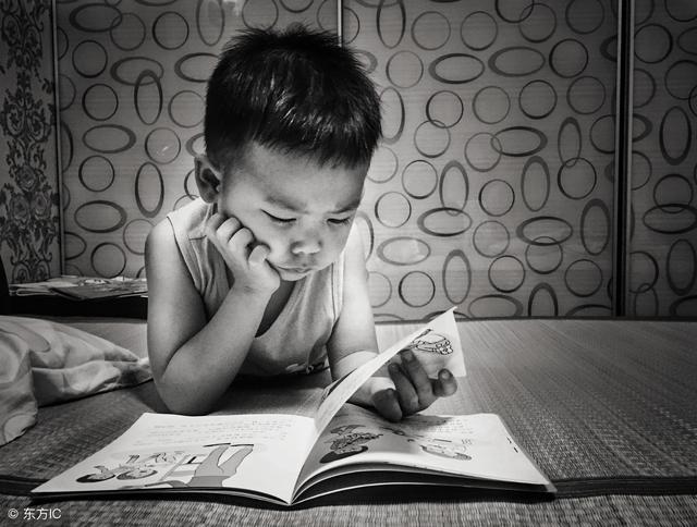 这样睡觉能叫孩子长的更高，别不当回事是有科学道理的