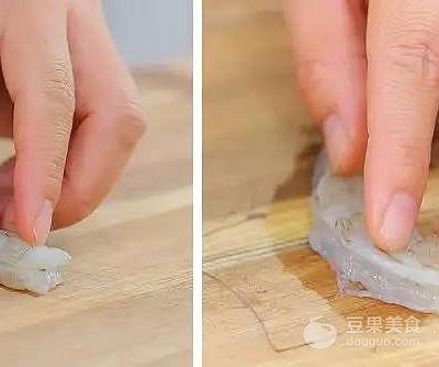蔬菜虾仁夹心面 宝宝辅食食谱