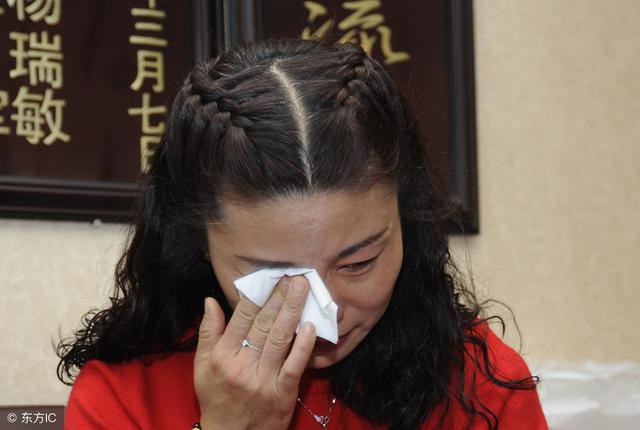 一岁宝宝只吃奶奶煮的粥,妈妈好奇尝了一口,连忙抱孩子去了医院