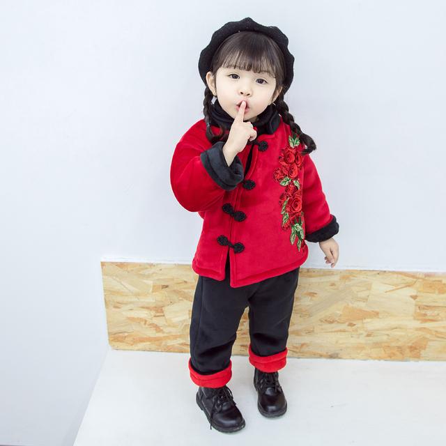中国“拜年服”问世，聚热保暖不沾灰，不是我吹，上身人见人爱