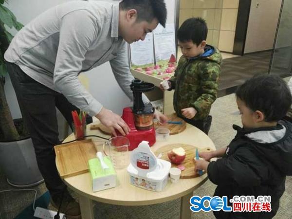 情景剧搭配小故事 画出纸上的自己……让孩子们体验更生动的幼儿课程