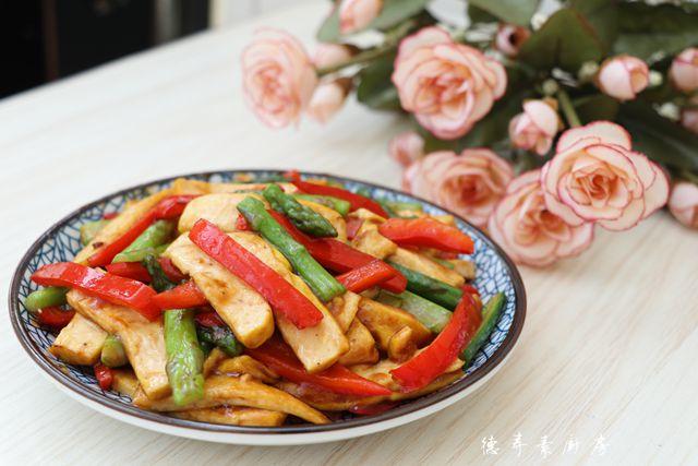 在冬季，这道菜再贵也要吃，孩子吃了身体强壮，一个冬天不感冒