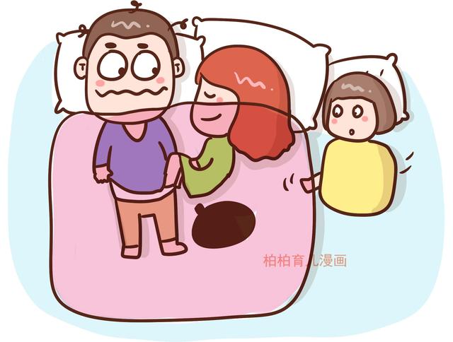 4张图告诉你，冬天一家三口的搞笑睡姿，可以说是很形象了