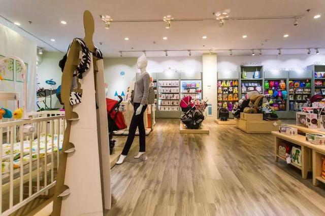 母婴店成“育儿谣言”重灾区！砸了重金，孩子也没享受到高品位的消费！