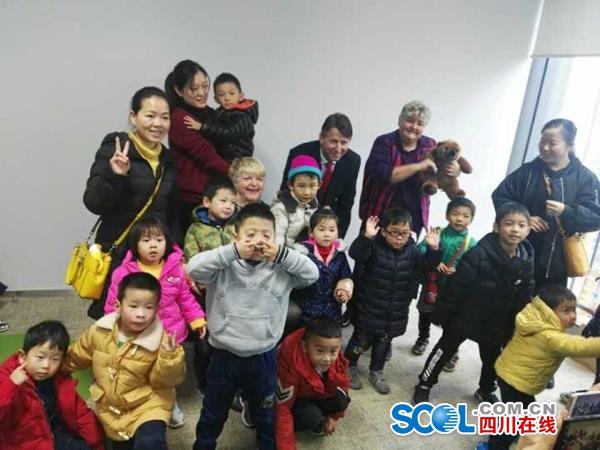 情景剧搭配小故事 画出纸上的自己……让孩子们体验更生动的幼儿课程