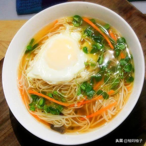 产后第一周适合吃什么，恢复体力、补虚益气营养美味，推荐这3道