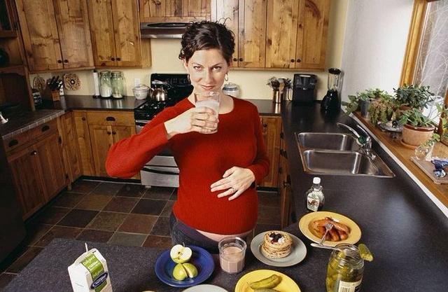 还在为孕期不知该注意哪些烦恼？怀孕初、中、后期注意事项在这里