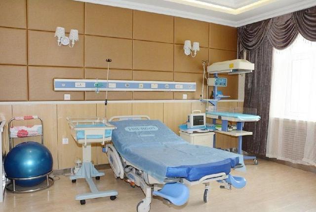 产房冰凉的原因很简单，宝妈不要自己吓自己，要及时调整好心态