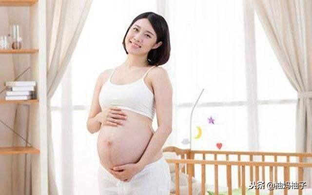 众多宝妈经验之谈：不想产后脱发严重，孕期要细心护理好头发