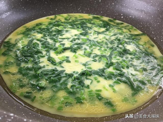 鸡蛋和它放一起，好吃易做，孩子吃了保护视力，身高蹭蹭长