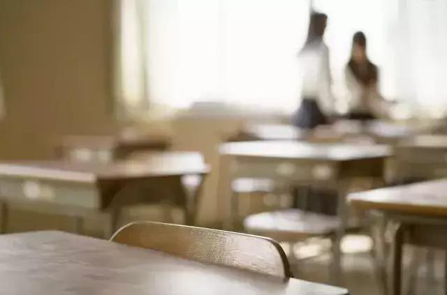 孩子考砸了被当众羞辱，家长一个决定让班主任另眼相看
