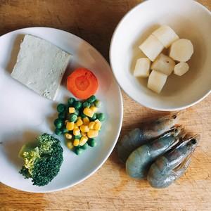 宝宝最爱吃的辅食——鲜虾蔬菜饼，做法简单，孩子吃了还有营养