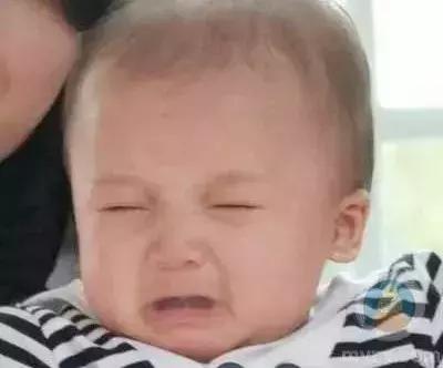 你家娃睡醒后是大哭型还是淡定型？