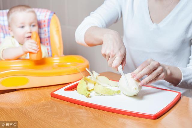 育儿说：婴幼儿多大可以开始吃盐，几岁可以和父母吃同样的饭菜？