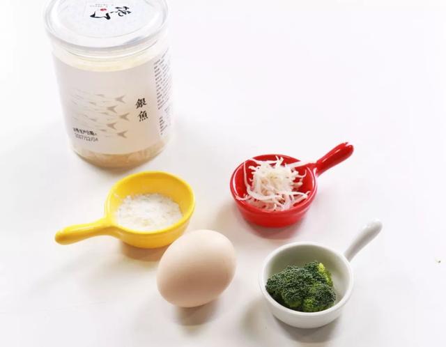小银鱼也很适合宝宝，补钙补铁又补脑！