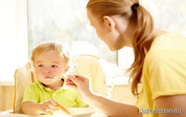 适合6个月宝宝吃的辅食食谱，营养高做法简单，新手爸妈一看就会