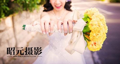 哺乳期可以烫头发吗？对宝宝有影响吗？