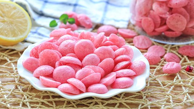 一口一个，最少吃下4种添加剂，别再给孩子吃了！