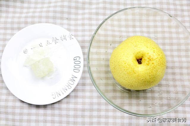 冬天这几种水果“炖”着吃，比生吃营养丰富，你知道几种