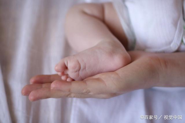 宝宝100天内，妈妈及时做好这3件事，或许能给宝宝“颜值”加分！