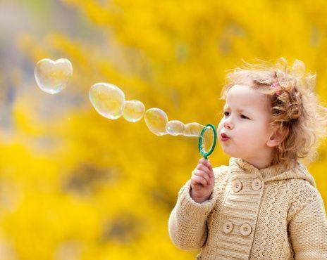 孩子的一些行为被家长误以为是坏毛病，其实暗示孩子智商高